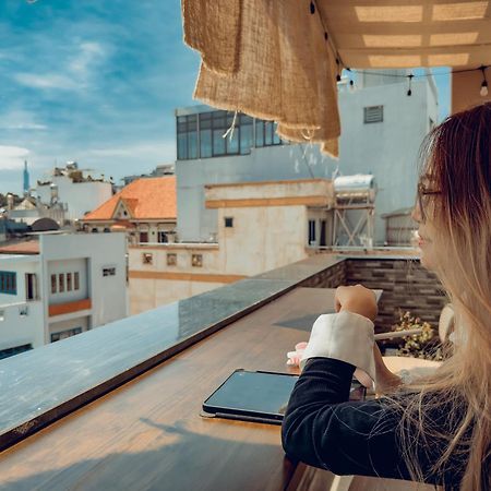ホテル Hemtouch House ホーチミン市 エクステリア 写真