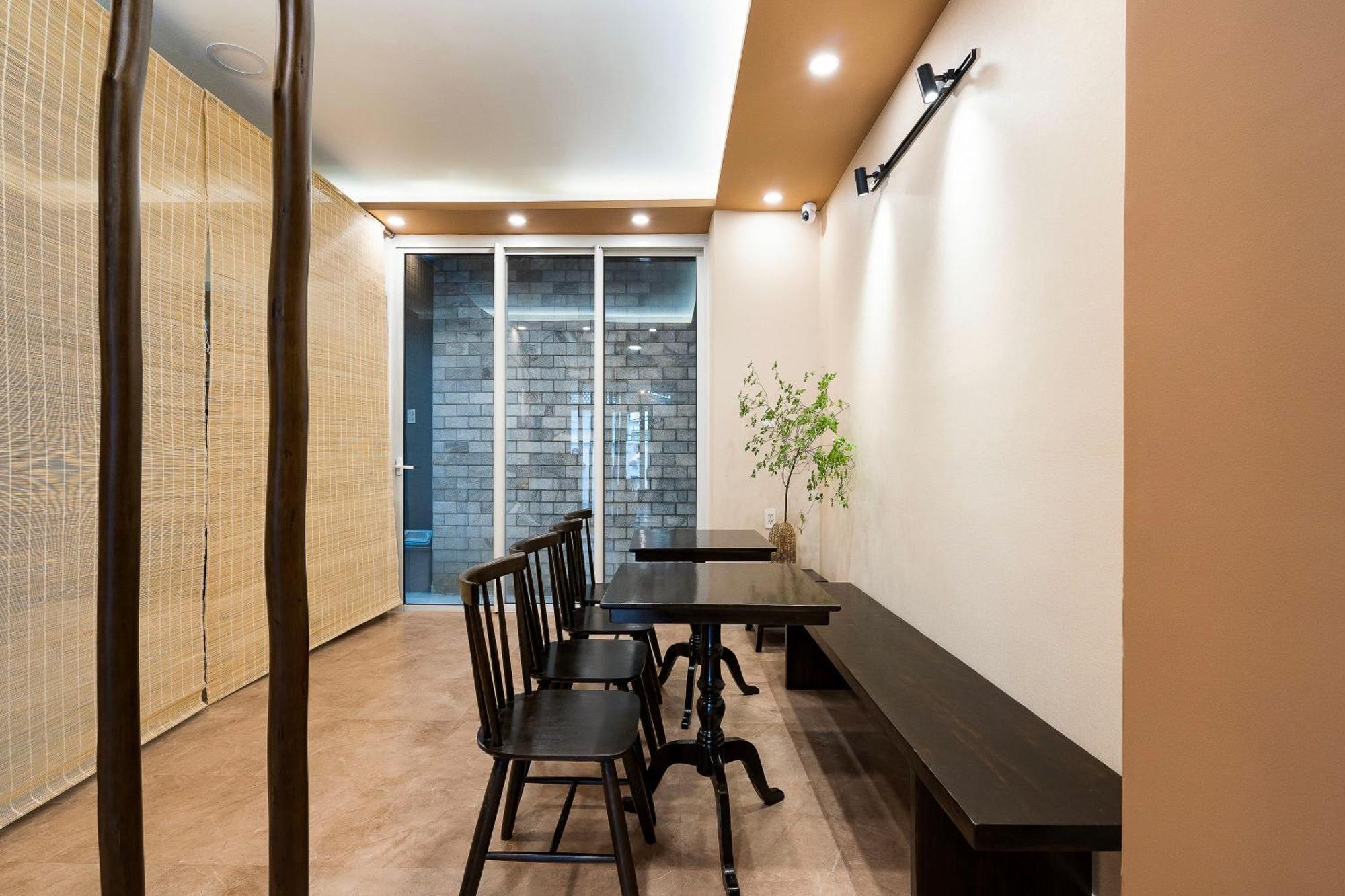 ホテル Hemtouch House ホーチミン市 エクステリア 写真